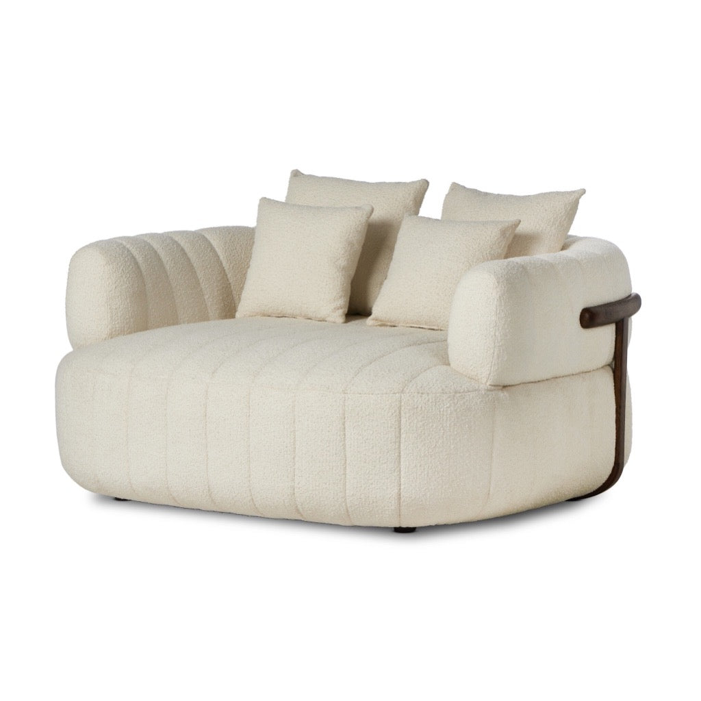 Doss Media Lounger Altro Snow Angled View 240660-001