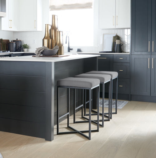 Frodo Stool 69574 staged view 